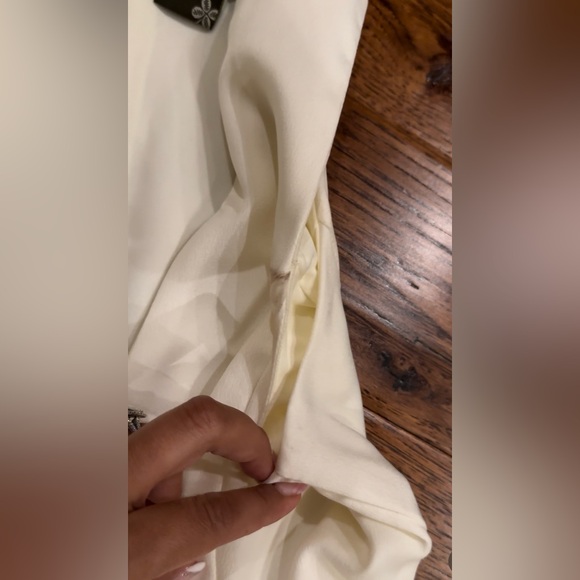 **** SOLD****White Maxi Dress - Picture 4 of 8